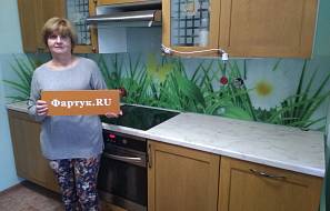 Фартук с фотопечатью фото: рисованные ромашки, заказ #ИНУТ-4845, Коричневая кухня.