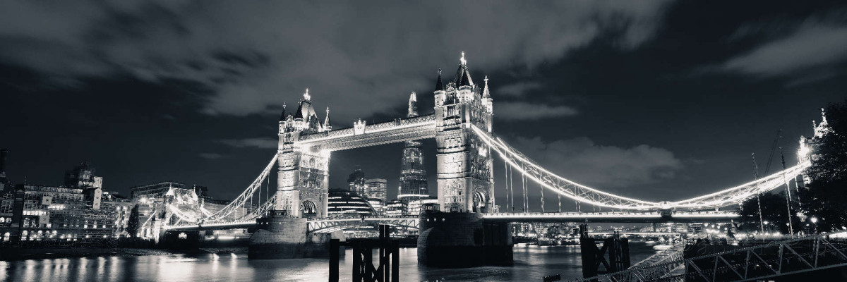 Скинали — Лондонский мост ночью