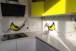 Скинали для кухни фото: фужеры с вином, заказ #ИНУТ-7275, Желтая кухня.