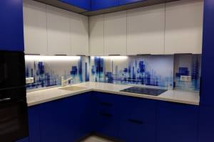 Стеклянная фото панель: рисованный город, заказ #ИНУТ-6325, Синяя кухня.