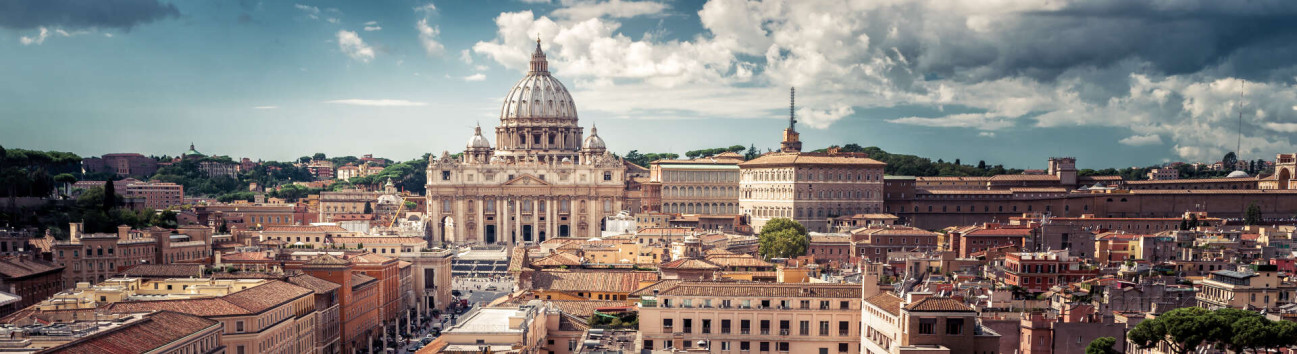 Скинали — Панорамный вид на Рим с базиликой Святого Петра в Ватикане
