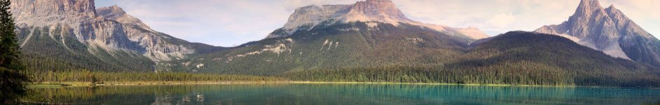 Скинали — Озеро в скалистых горах