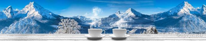 Скинали — Чашки горячего чая на фоне гор