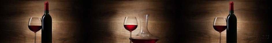 Скинали — Красное вино в бокалах, бутылках и графине